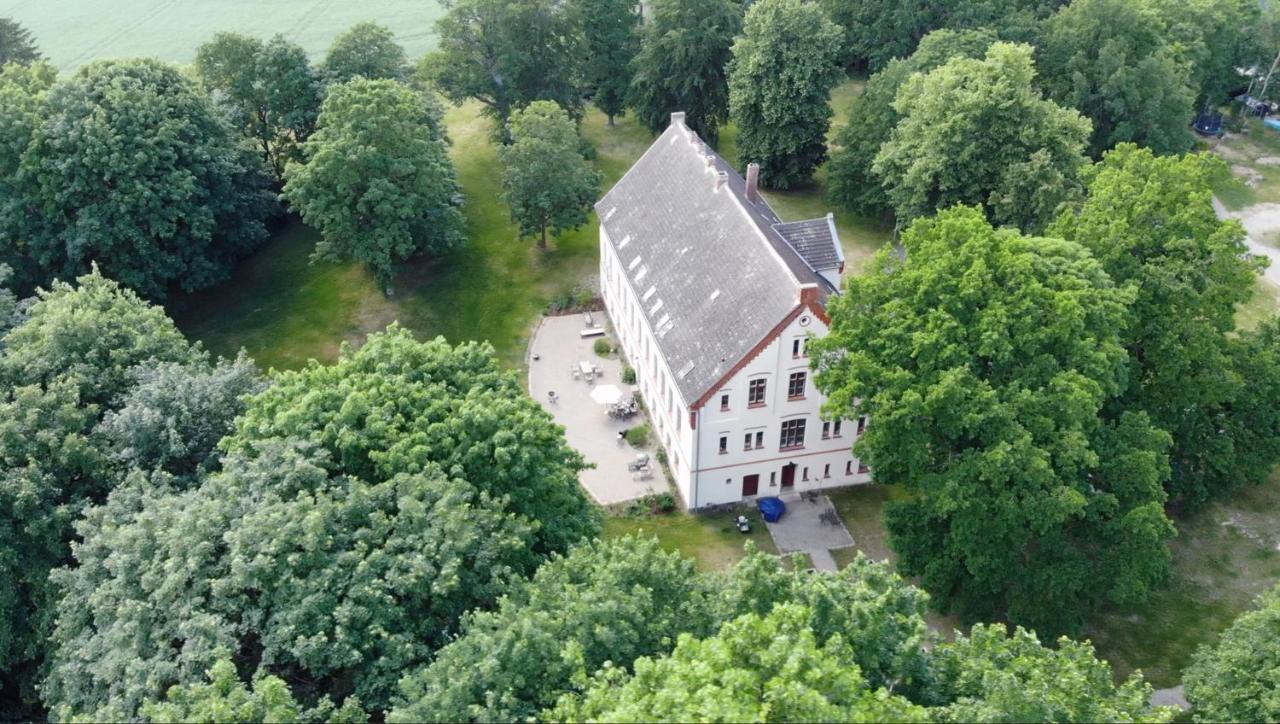 Appartamento Gutshaus Zarchlin Barkhagen Esterno foto