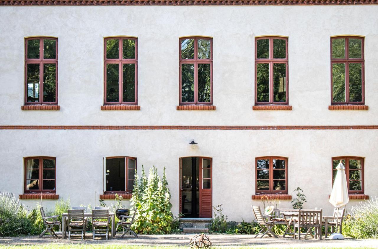 Appartamento Gutshaus Zarchlin Barkhagen Esterno foto