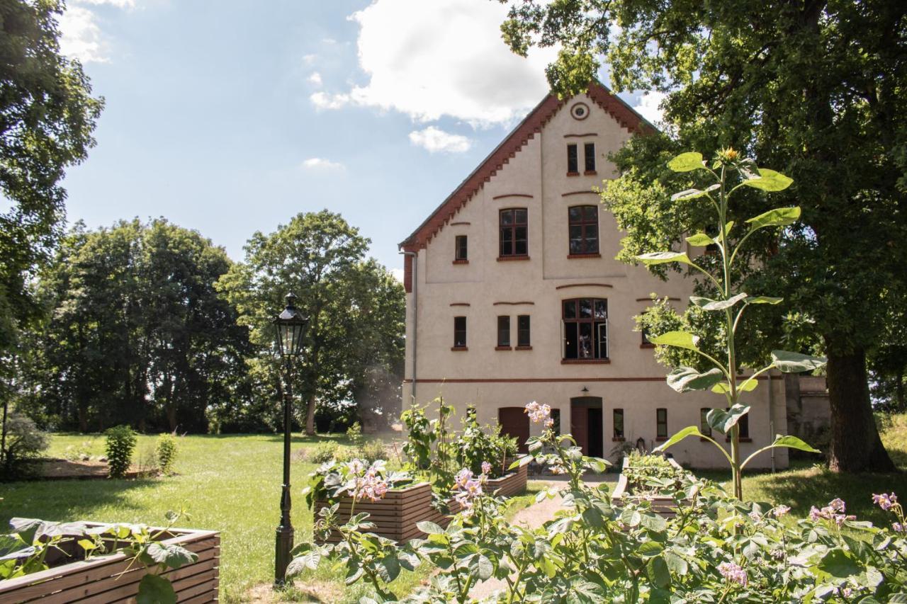 Appartamento Gutshaus Zarchlin Barkhagen Esterno foto